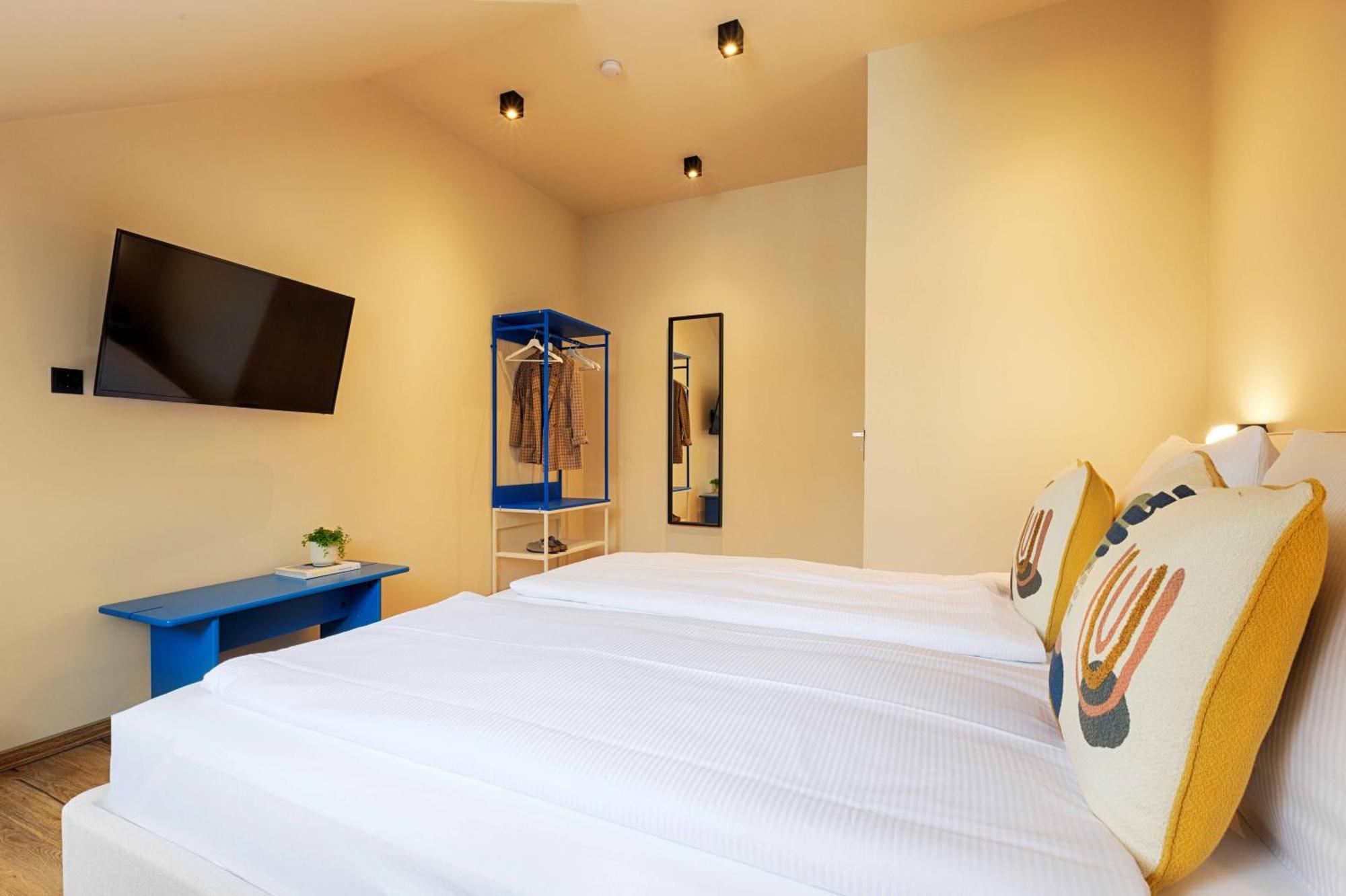 Apartment Homie Am Paradeplatz In Der Wuerzburger Innenstadt *